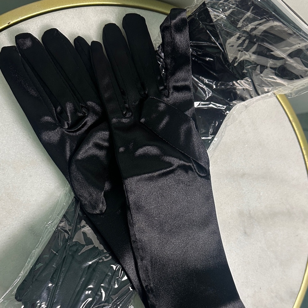 NWT Pair of Elegant Black Satin Elbow Gloves (Halloween) formal or cosplay